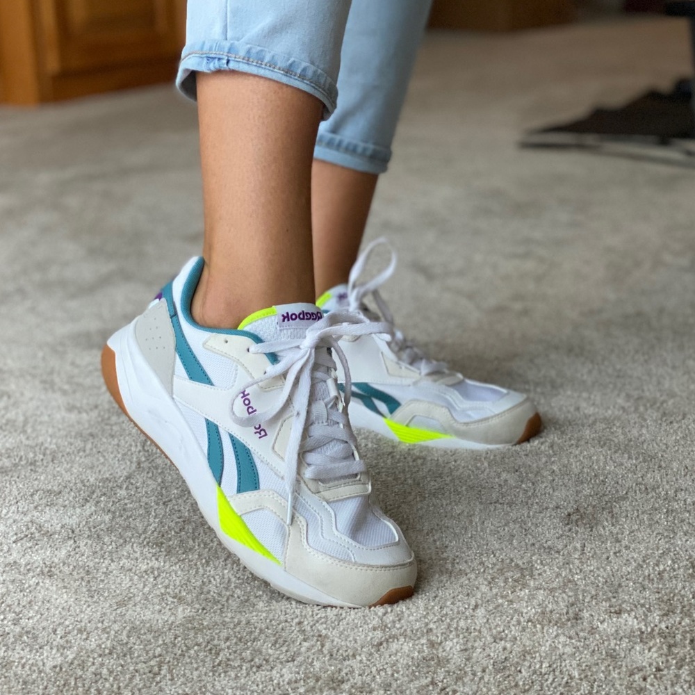 Reebok Tennis Shoes Size 11